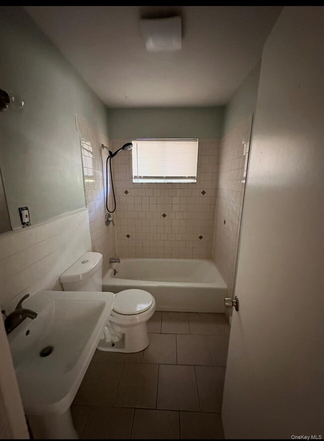 Photo - 2471 NY-302