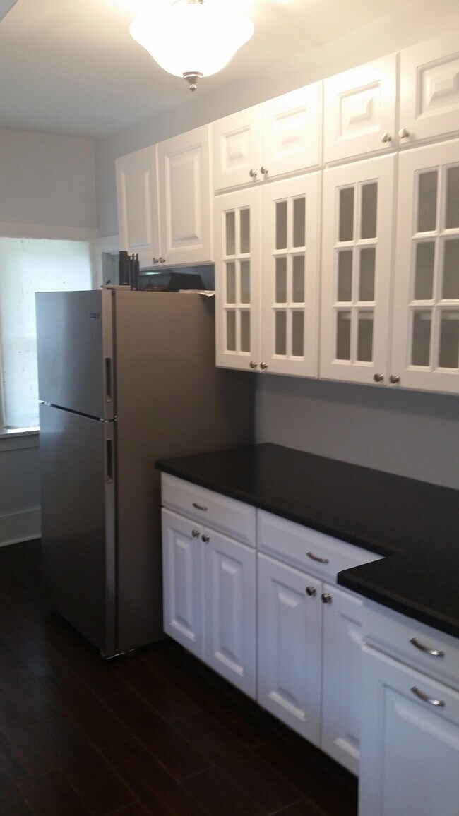Photo - 129 N Porter St