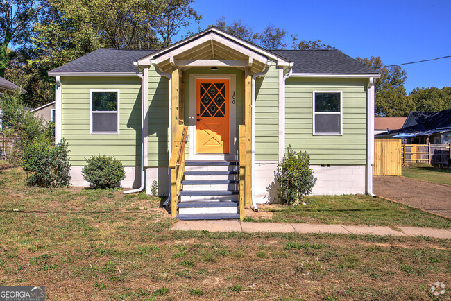 Building Photo - 306 Camp St NE Rental