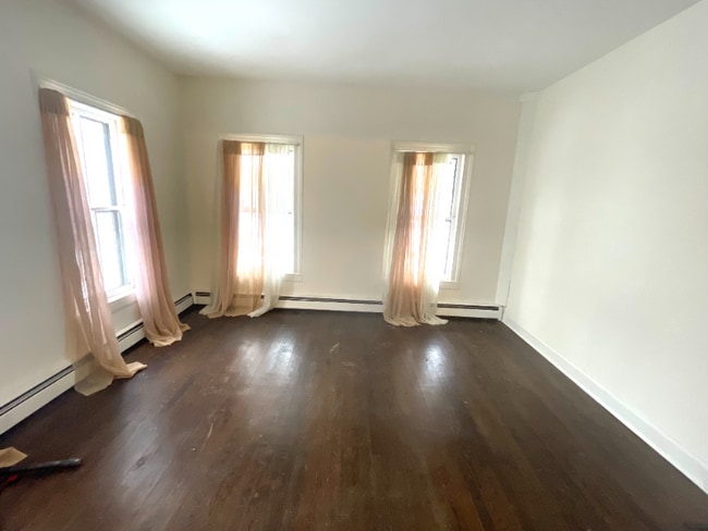 Photo - 141 West St Unit 1