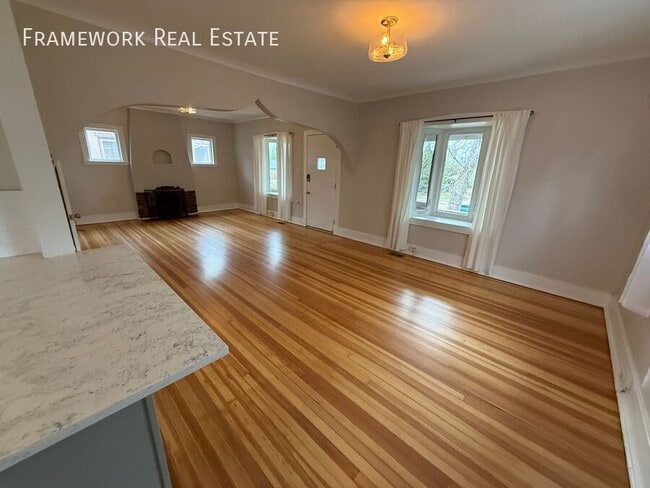 Photo - 2750 Clayton St