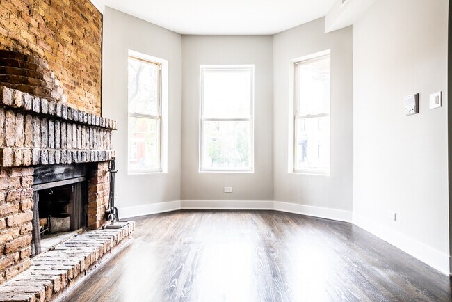 Photo - 1435 N Washtenaw Ave Unit 1