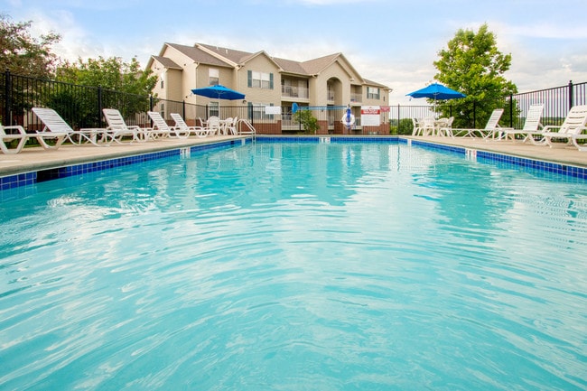 Pool - Chapel Ridge Marion