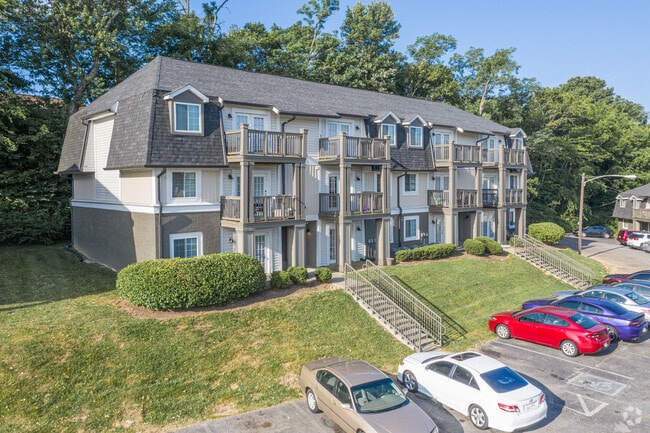 Photo - Hickory Lake