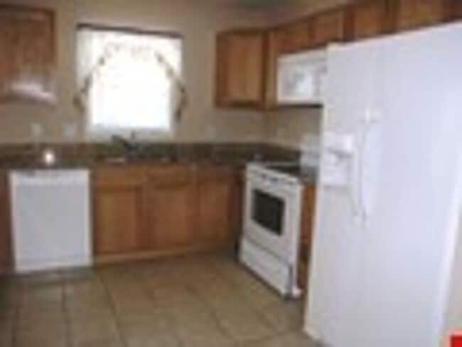 Photo - 611 Cedar St