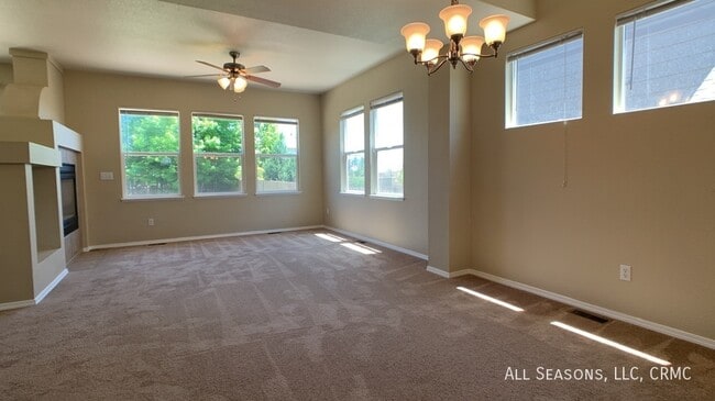 Photo - 3447 Astana Dr