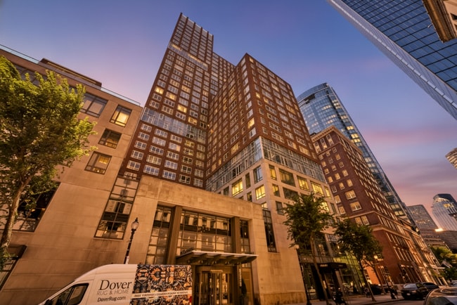 Building Photo - 400 Stuart St Unit #16K