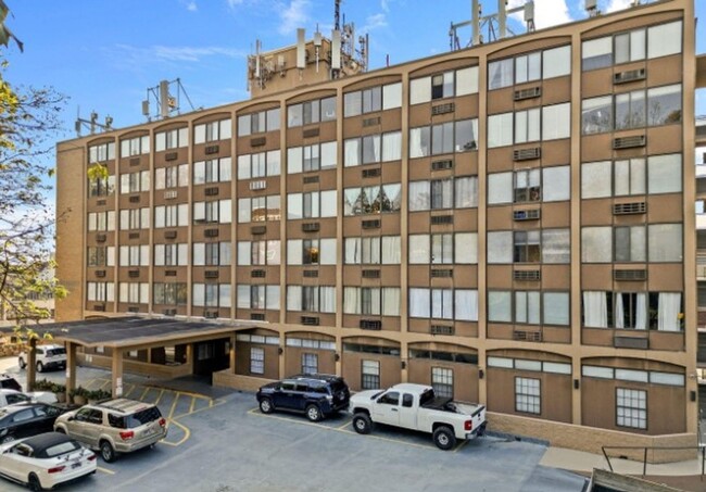 Knoxville 37916 - Studio condo - call Jean... - Knoxville 37916 - Studio condo - call Jean...