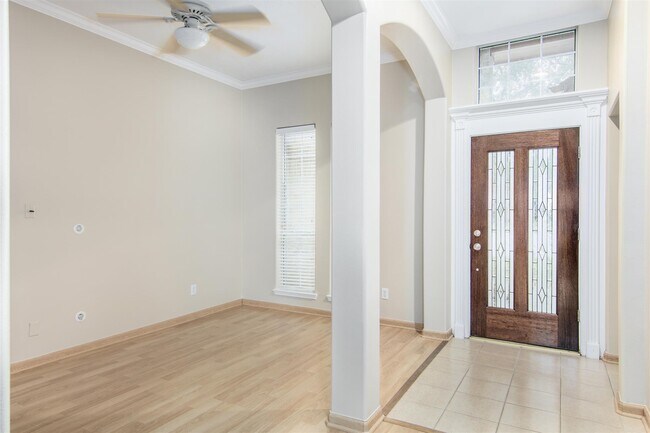 Photo - 179 Greenridge Cir