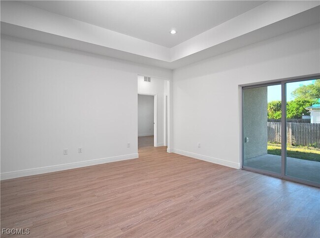 Photo - 8028 Sherwood Cir