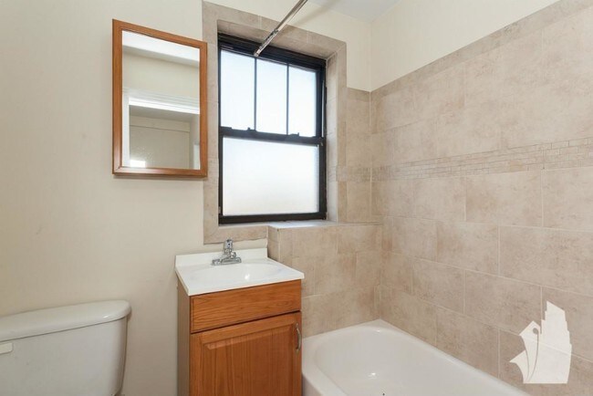 Photo - 1347 N Dearborn St Unit 608