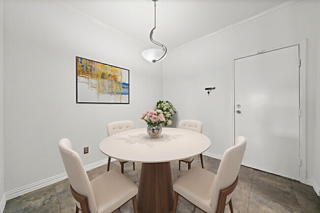 Photo - 9850 Pagewood Ln Unit 1402