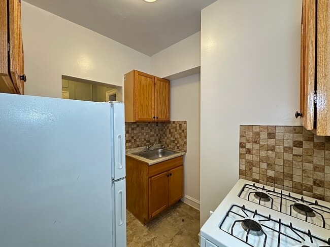 Photo - 1365 W Estes Ave Unit o1