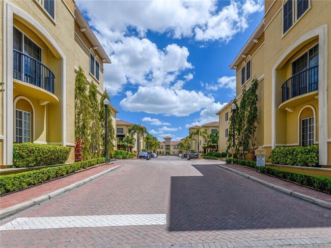 Building Photo - 131 Grand Beach Pl Unit 131