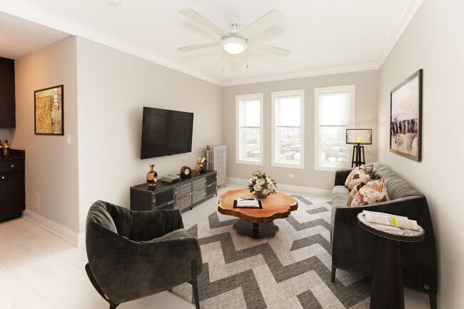 Photo - 1246 W. Pratt