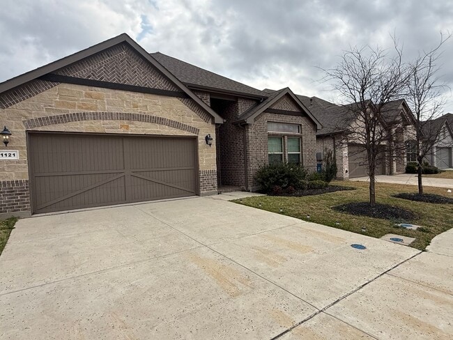 Photo - 1121 Knightsbridge Rd