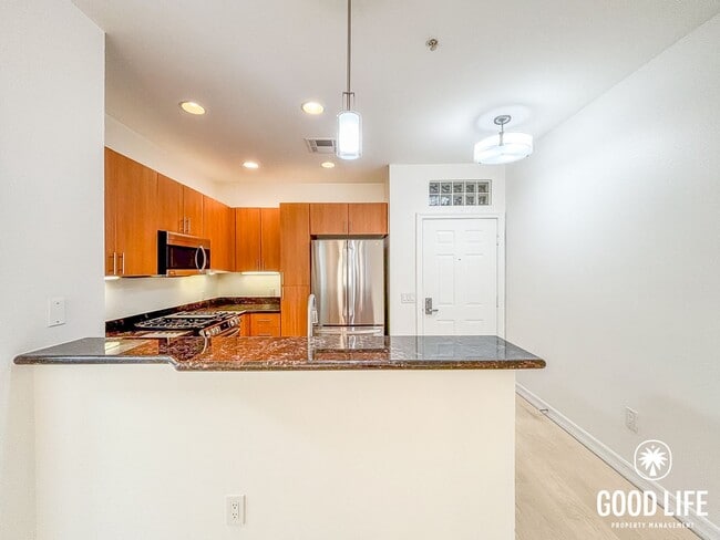 Photo - 1465 C St Unit 3414