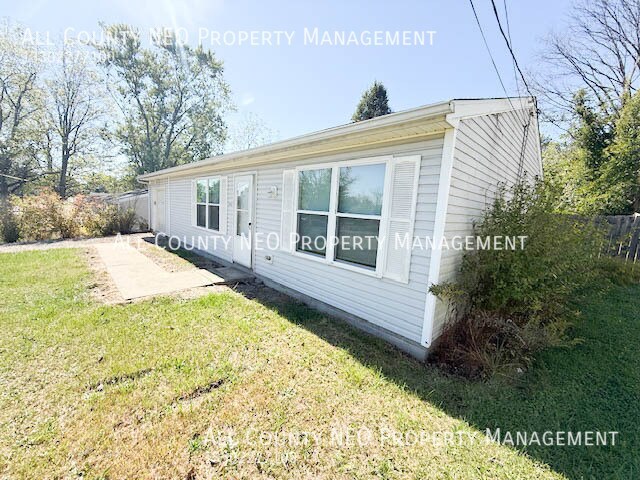 Photo - 3023 Cliftmont Ave NE