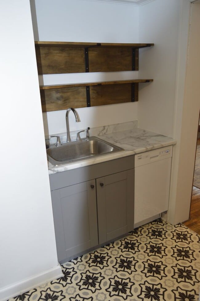 Photo - 3 Bedroom, 1.5 Bath House for Rent