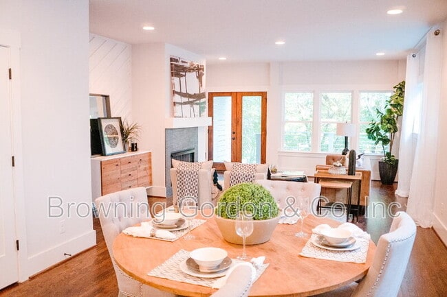 Photo - 2156 Byrum Ave