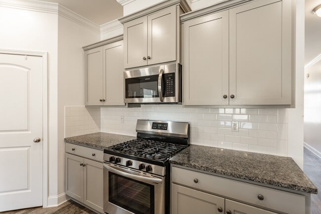 Photo - 308 River Rock Dr