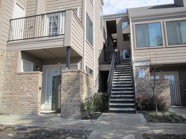 Photo - 9813 Walnut St Unit 303