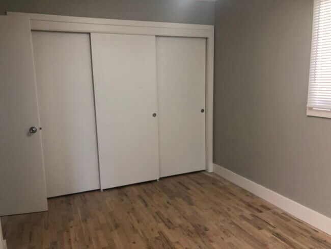 Browne’s 8 Apartments