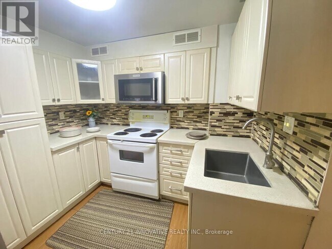 Photo - 30 Goodless Ct