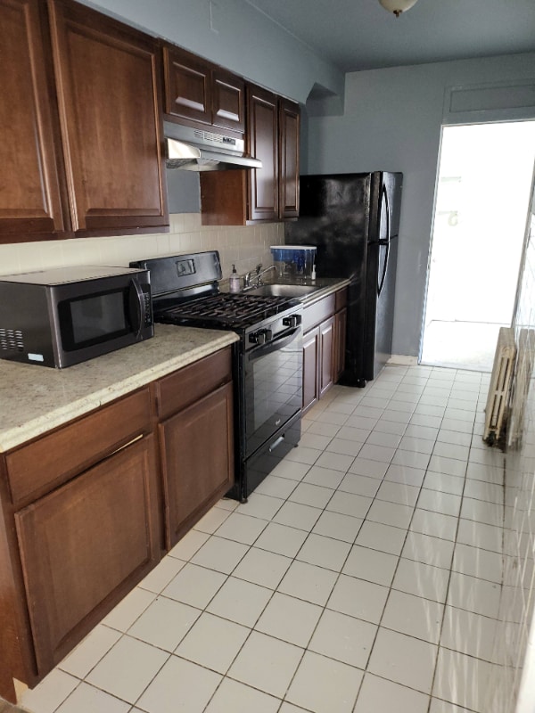 4112 Queensbury Rd Unit 3