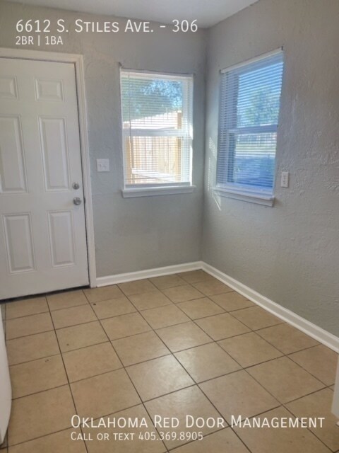 Photo - 6612 S Stiles Ave Unit 306