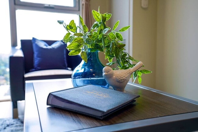 Photo - 131 University