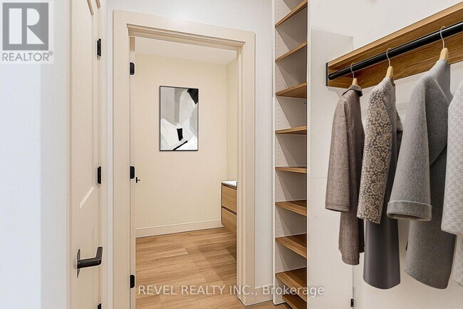 Photo - 4390 Hillview Dr Unité 204