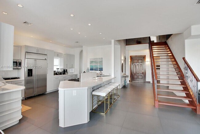Photo - 257 N Coconut Ln