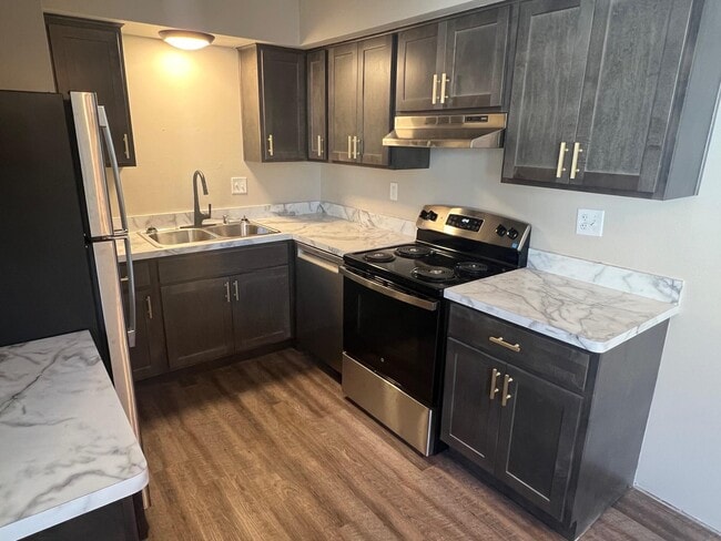 Photo - 121 W 2nd St
