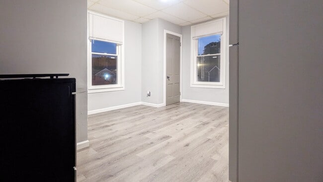 Kitchen and Dining Area - 145 W Benson St Unit 1