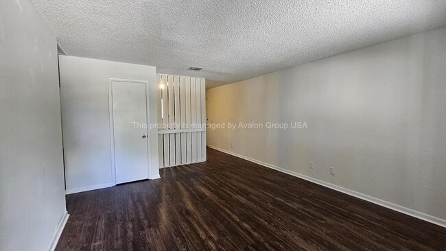 Photo - 5348 Westchase Ct Unit 2