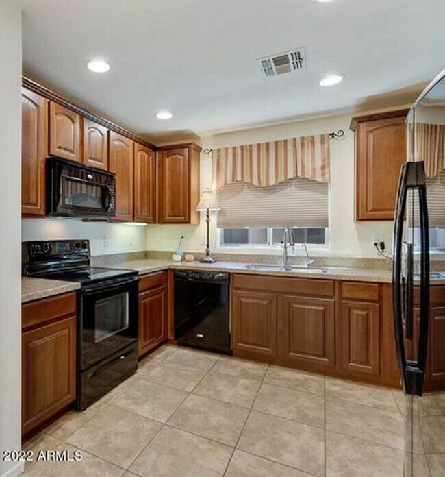 Photo - 2449 E Vermont Dr