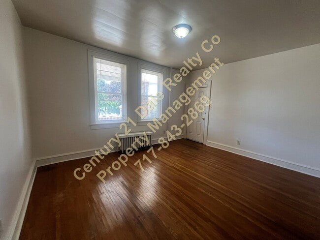Photo - N Franklin St 423-425 Unit Apt 4