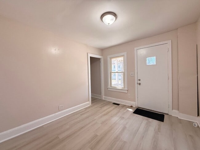 Photo - 243-245-245 South Ave Unidad 245 South