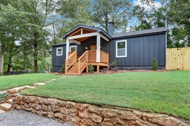 Photo - 1250 Byewood Ln SW