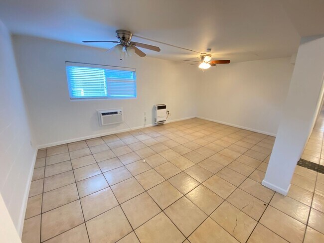 47 E 17th Ave Unit B