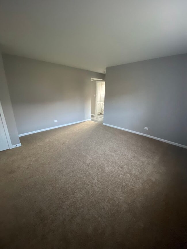 Carriage House Apartments LLC