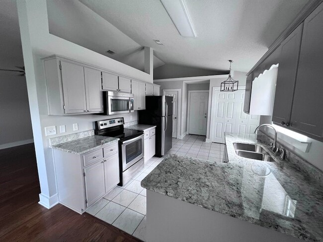 8311 Hunters Ridge Trail