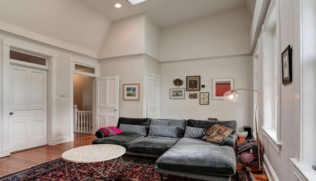 Photo - 7106 Maple Ave Unidad #3