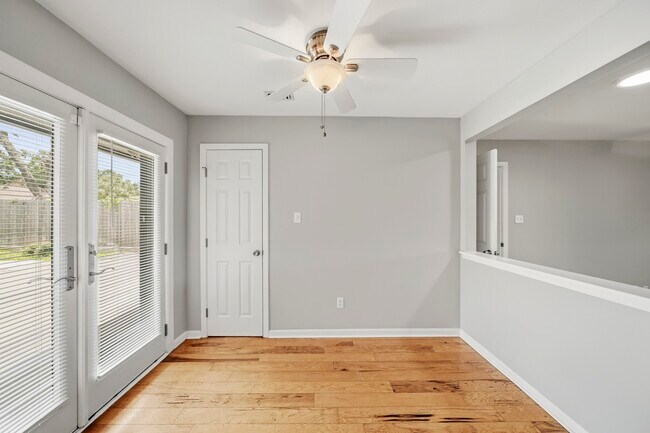Photo - 6210 Waltway Dr