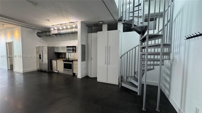 Photo - 1700 Meridian Ave Unidad 506