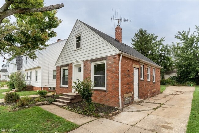 Building Photo - 10201 Grace Ave