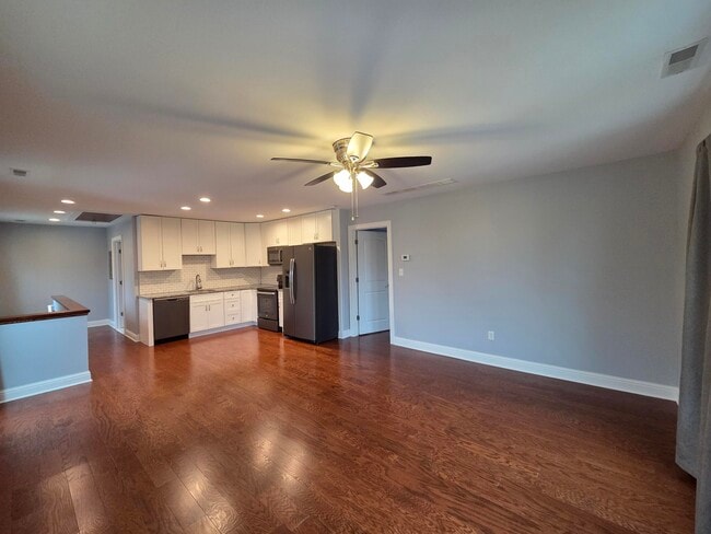 Photo - 412 Starkweather St Unit B