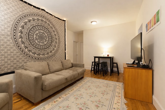 Photo - 60 Egmont St Unit 3