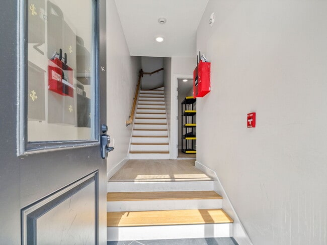 Photo - 176 Salem St Unit 2